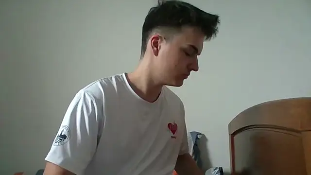 MrPine19 online show from February 26, 2026, 3:49 am