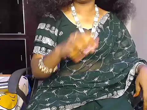 Snapshot of VixenNandhu chatting on February 28, 2026, 4:19 pm VixenNandhu online show from February 28, 2026, 4:19 pm