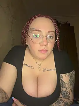 Diablita13 online show from February 5, 2026, 11:04 am