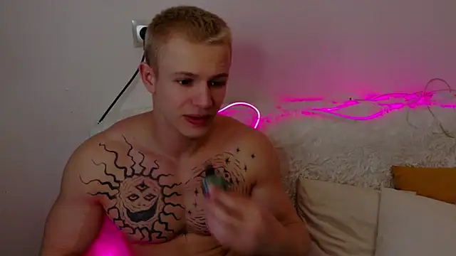 SterlingNoir online show from February 6, 2026, 1:36 pm