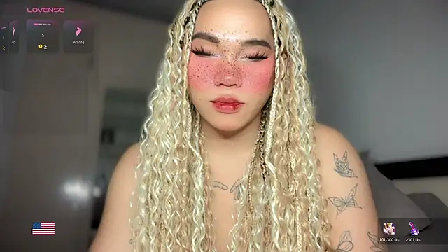 Kelly Mckinney online show from April 25, 2026, 1:52 pm