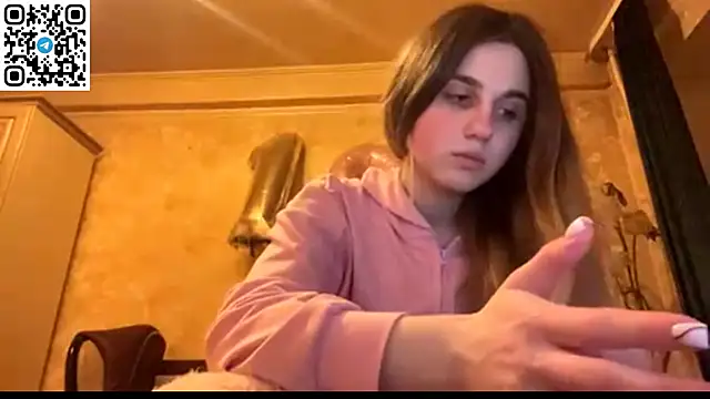 LovelySilk 63 online show from April 11, 2026, 6:23 pm