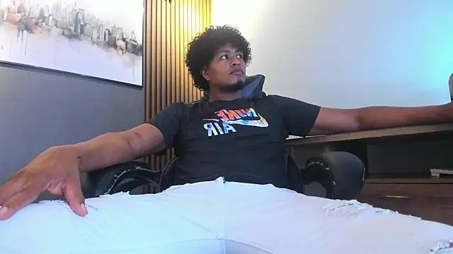 Kai Moreno online show from February 13, 2026, 7:10 pm