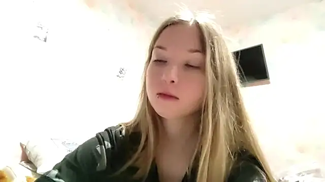 Snapshot of TiaBIanks chatting on February 20, 2026, 1:33 pm TiaBIanks online show from February 20, 2026, 1:33 pm