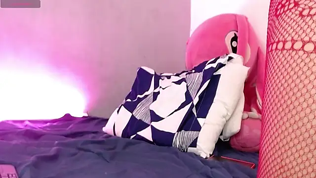 Snapshot of sweet_angel_med chatting on February 17, 2026, 4:53 am sweet angel med online show from February 17, 2026, 4:53 am