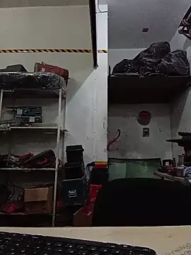 Snapshot of OMARMEX1 chatting on April 9, 2026, 12:43 pm OMARMEX1 online show from April 9, 2026, 12:43 pm