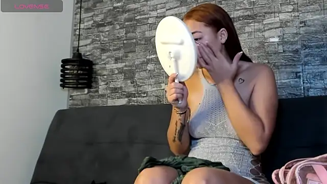 ASHLEY COLLINS1 online show from February 11, 2026, 12:54 pm