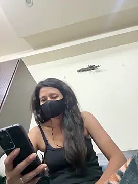 raavigirl online show from March 25, 2026, 5:30 pm