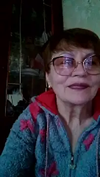 SophieBurns online show from March 28, 2026, 1:33 pm