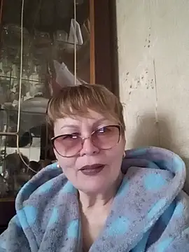 SophieBurns online show from April 9, 2026, 10:42 am