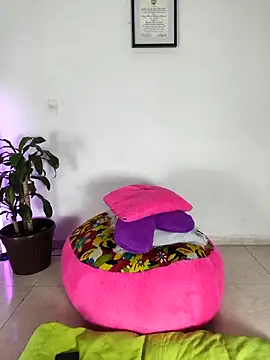 AnnieWestley online show from March 28, 2026, 1:54 pm