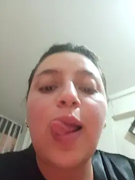 MajoArias online show from February 14, 2026, 5:37 am