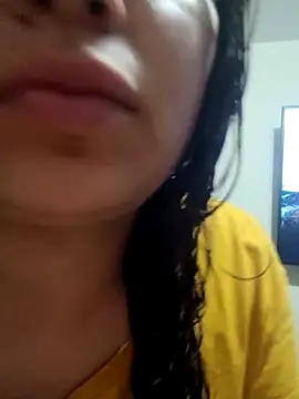 MajoArias online show from March 8, 2026, 3:21 am