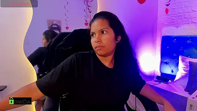 Snapshot of Dulcecooper1 chatting on February 15, 2026, 8:27 pm Dulcecooper1 online show from February 15, 2026, 8:27 pm