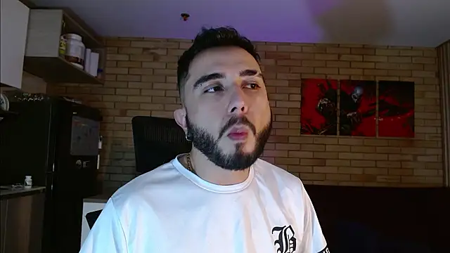 Snapshot of dave_wolf7 chatting on February 21, 2026, 12:22 am dave wolf7 online show from February 21, 2026, 12:22 am