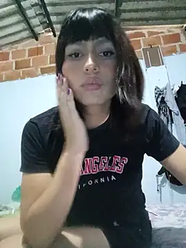 lucyscay  online show from May 24, 2026, 10:15 pm