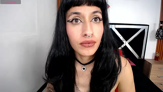 FRANCESCA LOVE  online show from April 1, 2026, 1:06 am