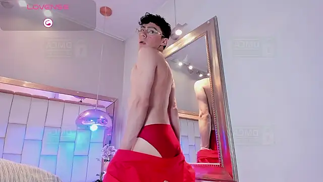 Snapshot of Sebastian_Collins_ chatting on February 18, 2026, 9:11 pm Sebastian Collins online show from February 18, 2026, 9:11 pm