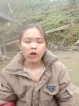 Luminana online show from February 22, 2026, 5:08 am