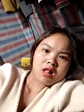 Luminana online show from April 24, 2026, 11:07 pm