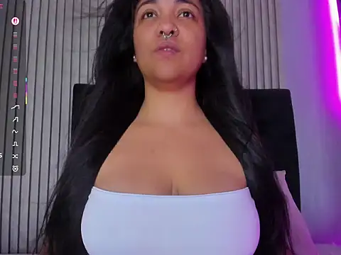 Venuz 01 online show from May 20, 2026, 9:21 pm