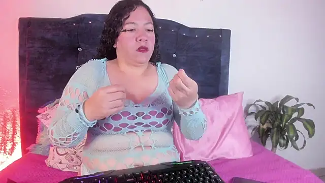 Snapshot of sexy_diablaa chatting on February 23, 2026, 1:19 pm sexy diablaa online show from February 23, 2026, 1:19 pm