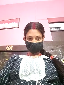 BIG QWEEN NO1 online show from April 8, 2026, 7:52 am