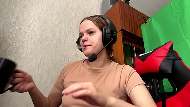 PurrfectPlay online show from March 3, 2026, 10:32 am