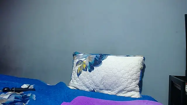 Snapshot of SEXYBUSTYEBONYXX chatting on March 24, 2026, 4:50 am SEXYBUSTYEBONYXX online show from March 24, 2026, 4:50 am