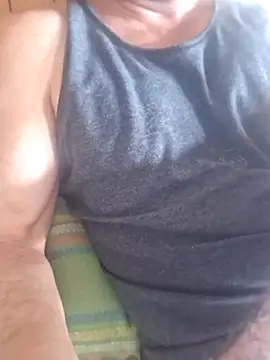 Snapshot of RocoGrueso chatting on February 6, 2026, 11:35 am RocoGrueso online show from February 6, 2026, 11:35 am