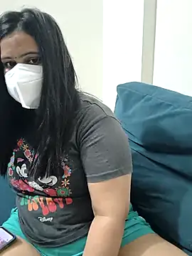 Siya  499 online show from February 15, 2026, 6:59 pm