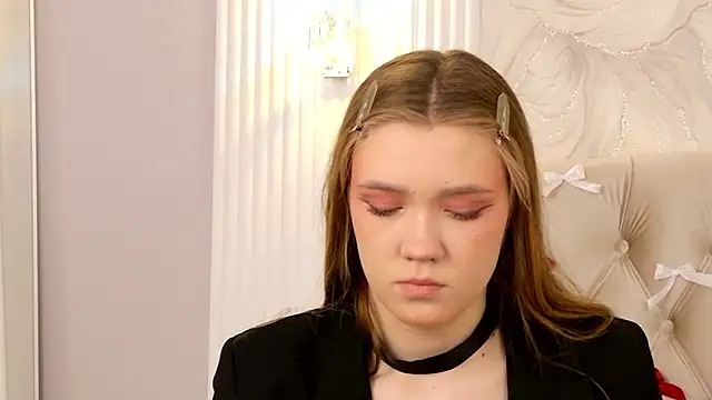 StacyHicks online show from February 8, 2026, 3:26 pm