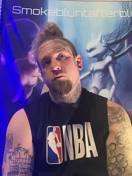 Smokebluntafterblunt online show from February 11, 2026, 3:33 am