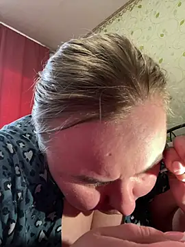 Mommy-girl-Lola online show from April 8, 2026, 7:52 am