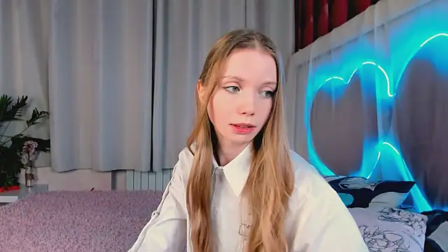 Snapshot of lada2k4 chatting on February 9, 2026, 6:28 am lada2k4 online show from February 9, 2026, 6:28 am