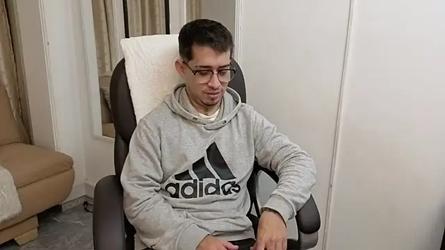 Tommas Jhonson online show from March 10, 2026, 4:06 am