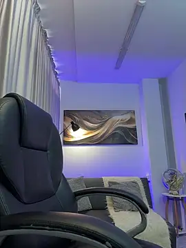 Snapshot of Tommas_Jhonson chatting on June 20, 2026, 12:08 pm Tommas Jhonson online show from June 20, 2026, 12:08 pm