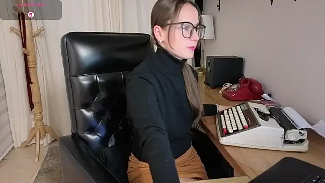 kate thompson  online show from May 2, 2026, 11:04 am