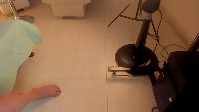 shantall cruzz online show from March 25, 2026, 3:45 am