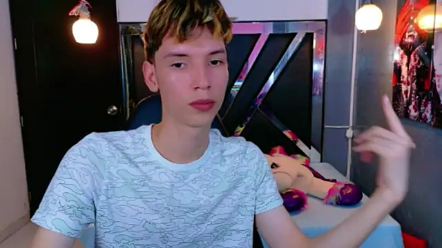 Liam Green1 online show from February 27, 2026, 7:47 pm