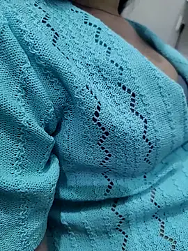 Snapshot of unicornbabe23 chatting on February 6, 2026, 8:34 pm unicornbabe23 online show from February 6, 2026, 8:34 pm