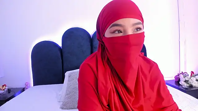 Yaasmin  online show from February 9, 2026, 7:07 pm