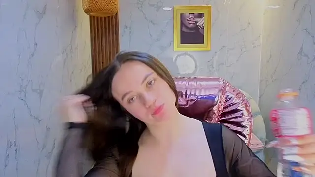 Amelia Cooper s online show from June 3, 2026, 8:14 pm