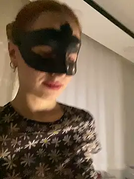 seluna baby online show from April 4, 2026, 8:17 pm