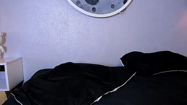 Kloe skinny online show from February 8, 2026, 12:30 pm