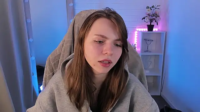 LesleySky online show from February 27, 2026, 8:20 pm