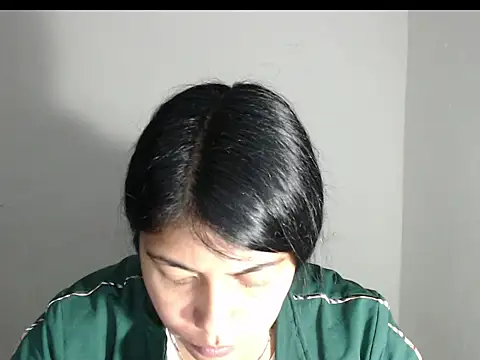 Snapshot of peytonbrunette chatting on March 27, 2026, 5:24 am peytonbrunette online show from March 27, 2026, 5:24 am