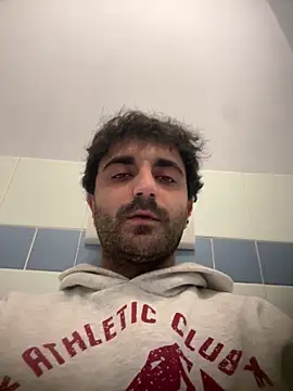 Snapshot of elia2711 chatting on February 16, 2026, 8:27 pm elia2711 online show from February 16, 2026, 8:27 pm