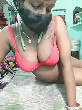PRIYAGOYAL online show from July 24, 2026, 5:49 am