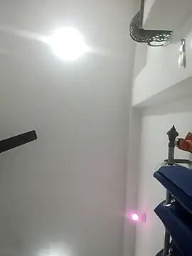 Snapshot of Daddyishere_19 chatting on February 19, 2026, 5:53 pm Daddyishere 19 online show from February 19, 2026, 5:53 pm